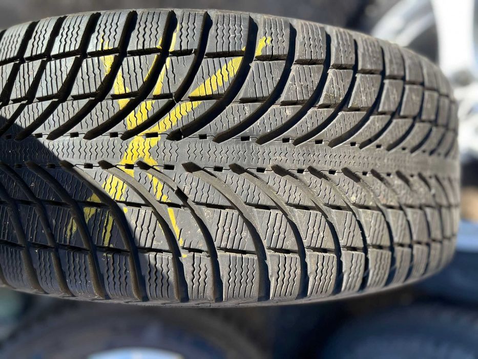 Зимни гуми 235 55 18 Michelin Грайфер 6мм DOT 3318 без лепенки и фитил