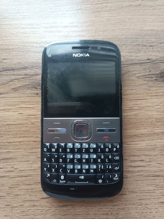 Nokia e5-00 классика