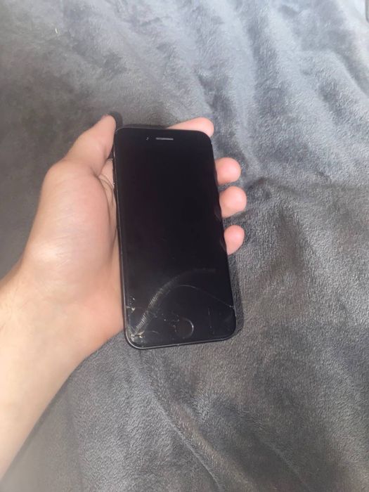 Продам Iphone 8 64gb