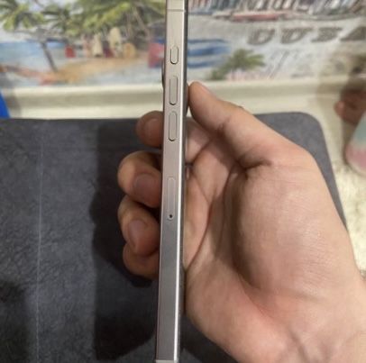 Продам Iphone 16 pro Max