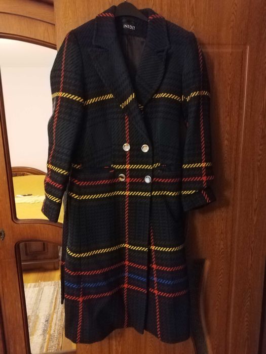 Palton Dama  marca romaneasca Inedit