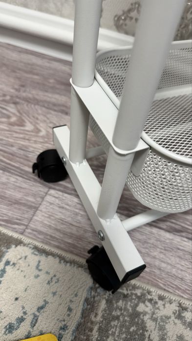 Этажерка металлическая