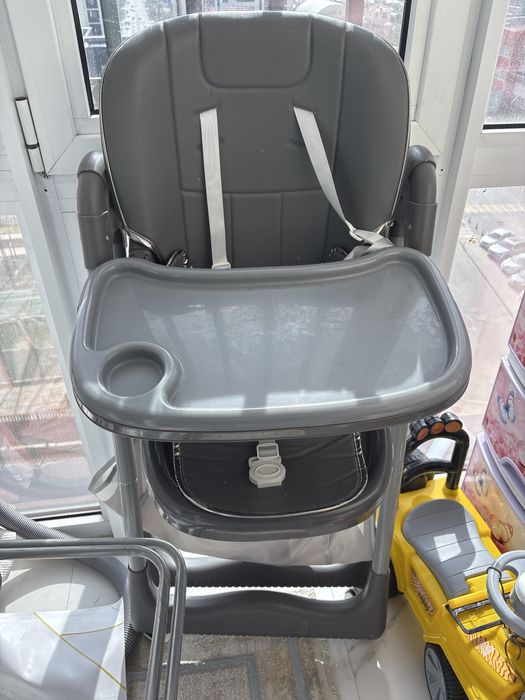 Детский стульчик для кормления