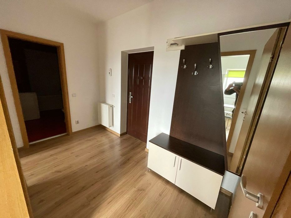 Inchiriez apartament 1 camera UMF cu parcare subterana