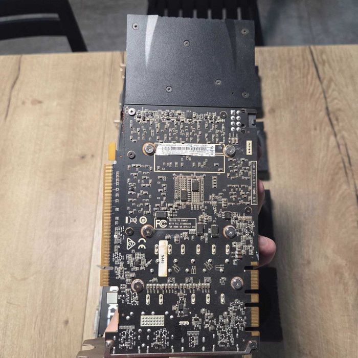 Видеокарта Zotac 1070 (8gb) турбина