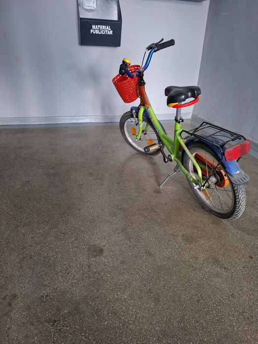 Bicicleta copii.