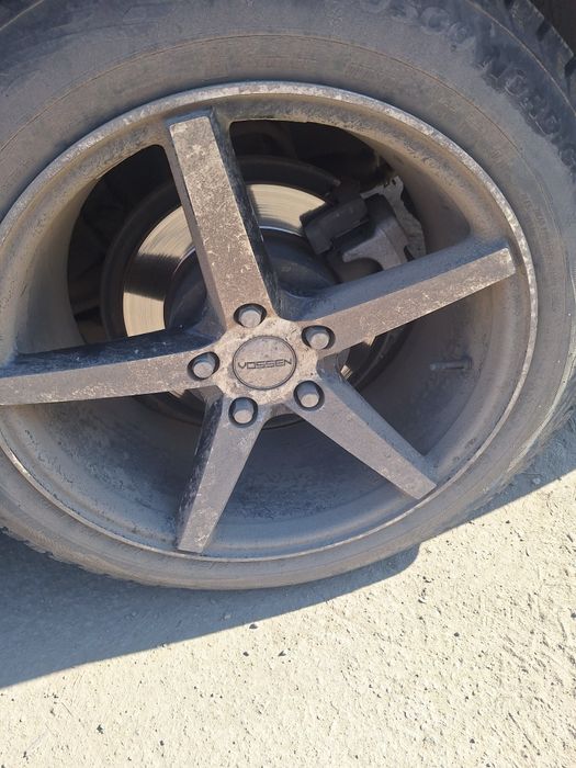 Продам диски с шинами