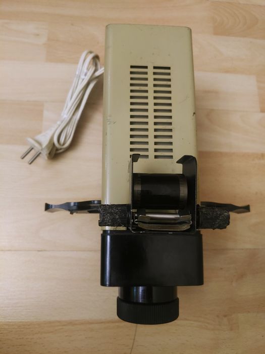 Диапроектор слайдоскоп фильмоскоп Ф-75 1М