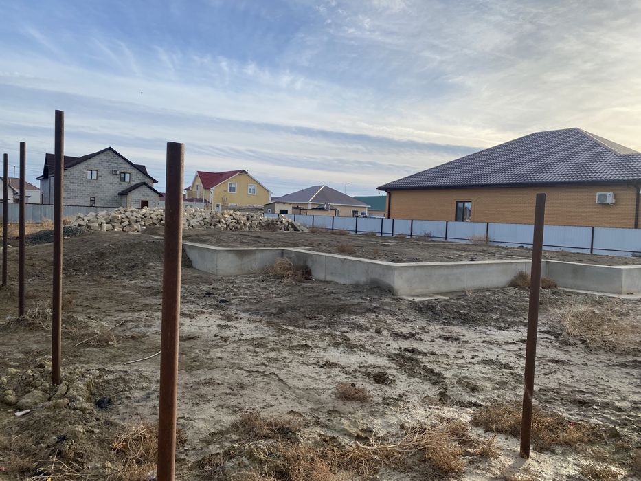 Дайын үй салуға жер