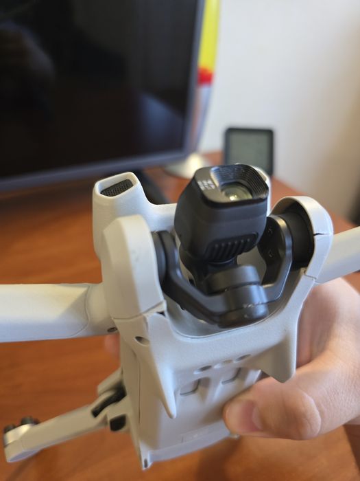 Drona DJI mini 3