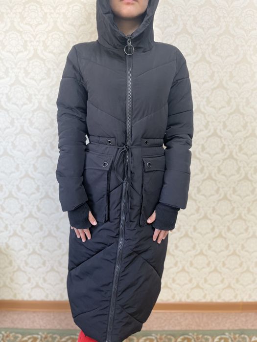 Зимний пуховик женский