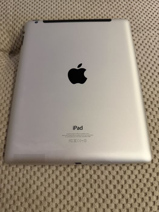Ipad generatia 4 wifi+cellular