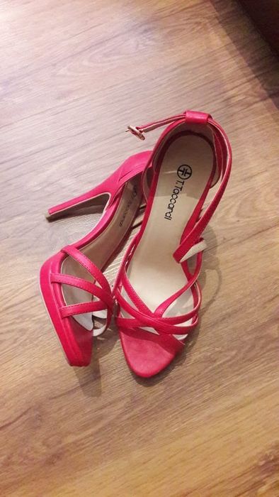 Сапожки, туфли женские