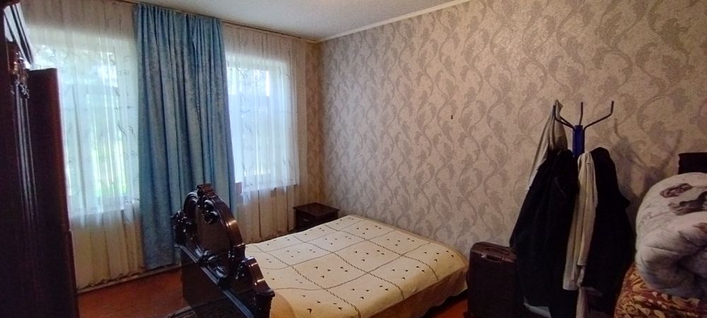 Срочно!!! Продается земля, участок под застройку. Дом торцевой