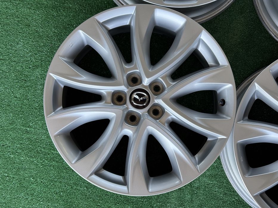 4бр. КАТО НОВИ 19” ОРИГИНАЛНИ Джанти 5х114.3 за -MAZDA/HYUNDAI/KIA/японски- 7.0Jx19H2, ET50