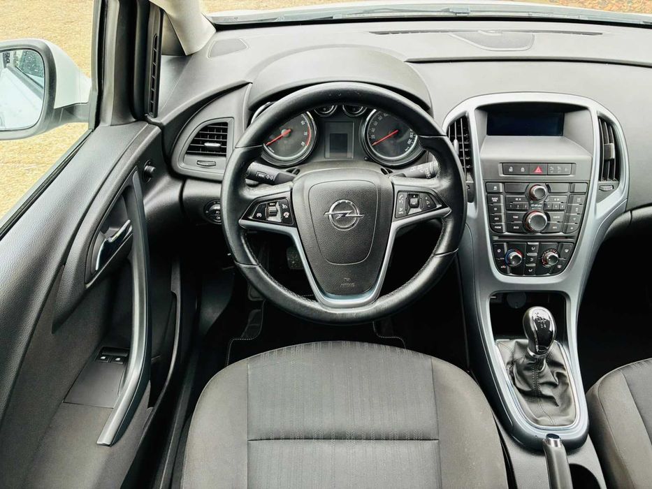Opel Astra J 2016 Benzina