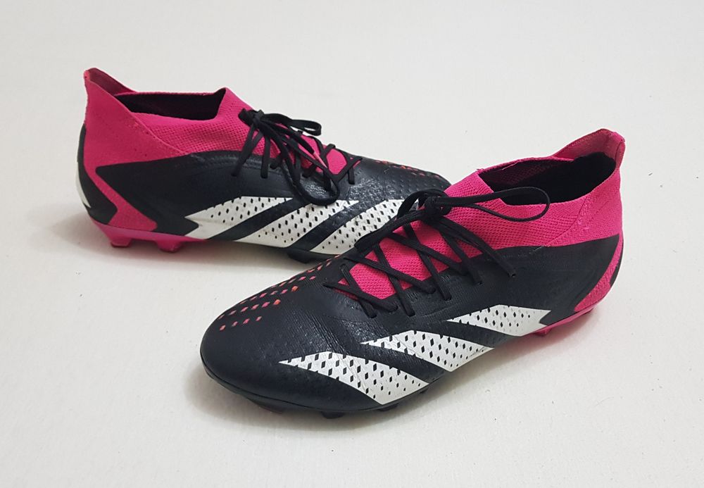 Pantofi de fotbal Adidas Predator Accuracy.1 Low Fg negru roz, Nr. 43