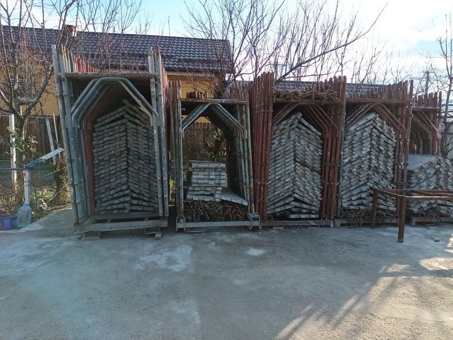 Se vinde schela completa