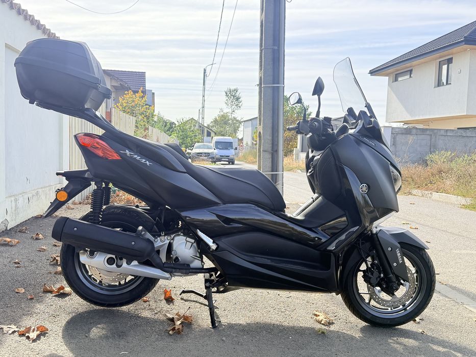 Yamaha xmax , yamaha 125, scuter 125cc, scuter conduci cu B