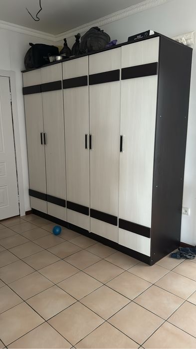 Шкаф 2,20*2метр жағдай жақсы