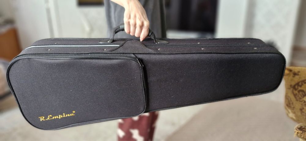 Продаю скрипку в очень хорошом состояни