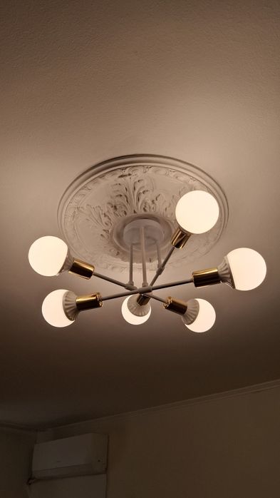 Продаются Люстры