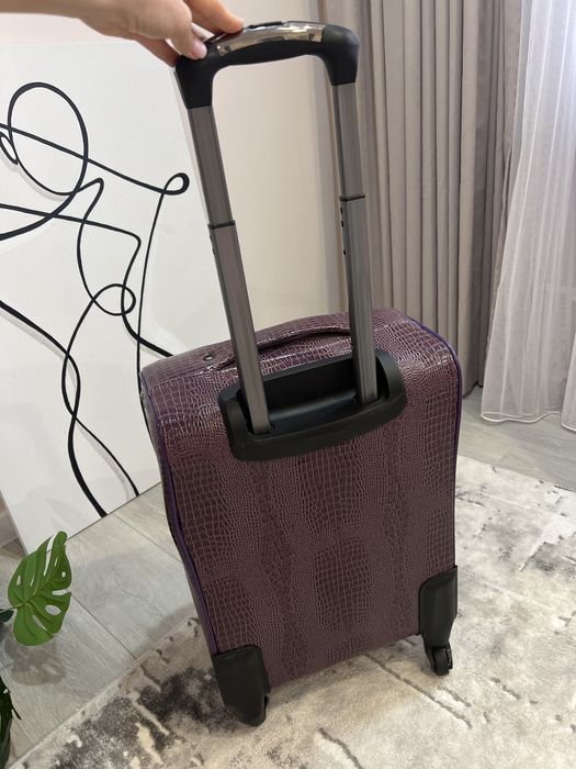 Новый ЧЕМОДАН на колесах