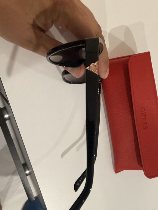 Слънчеви очила Guess