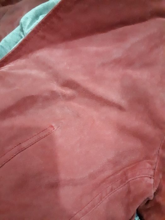 Женская кожаная куртка продается