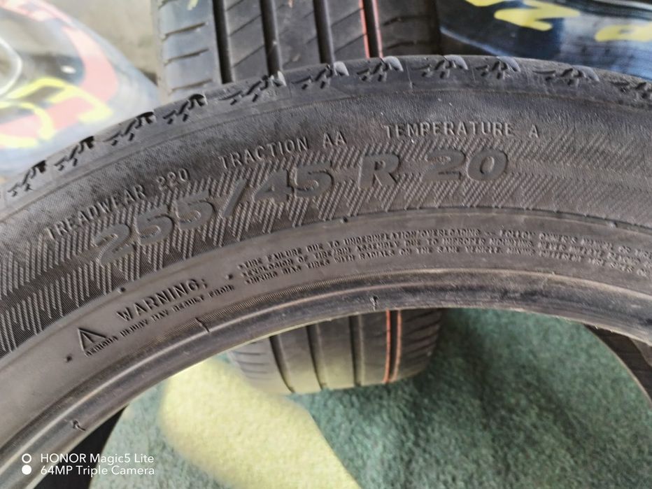 255 45 20 Michelin vară