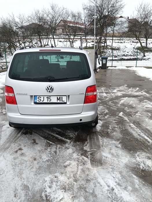 De vanzare w touran 2005