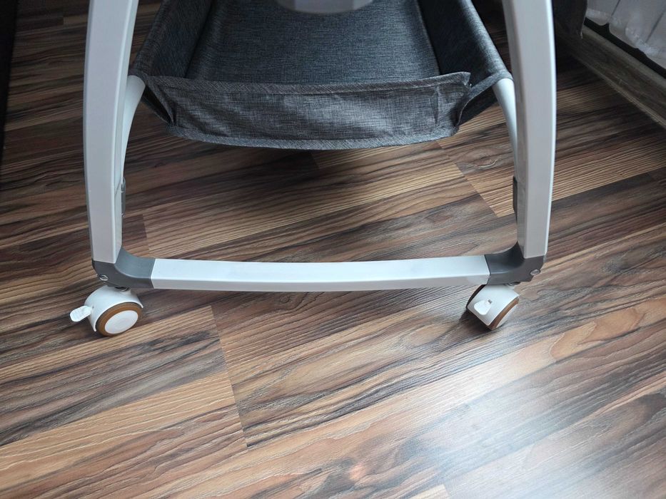 Next to me - Кошара с 6 нива и повивалник