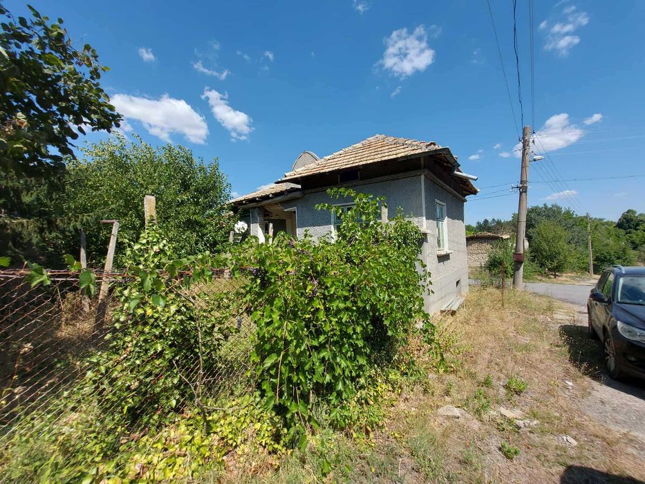 Продава се Къща в с. Буховци, Област Търговище - 80 кв.м за 351 €/кв.м - Снимка #3