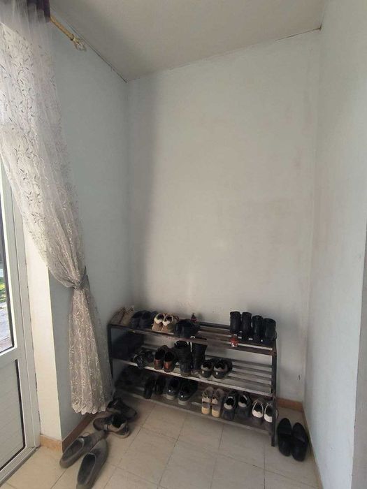 Sotiladi 6 sotix hovli Yangibozor Продается 6 соток участок Янгибазар