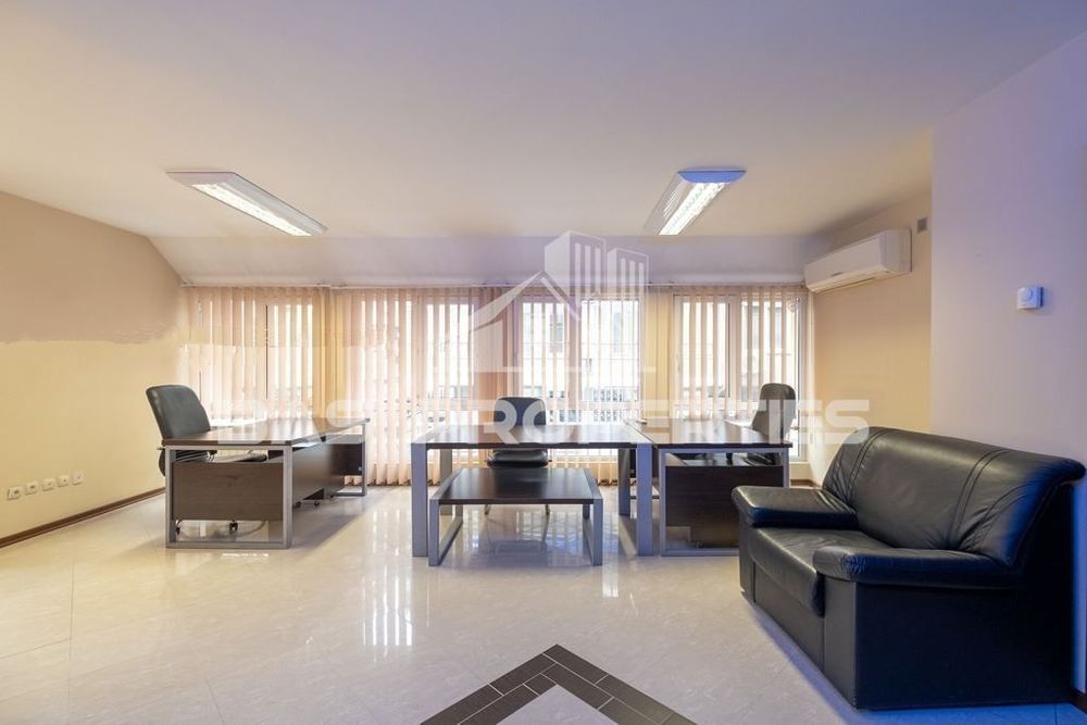 Продава се Тристаен апартамент в София, Лозенец - 92 кв.м за 2107 €/кв.м - Снимка #1