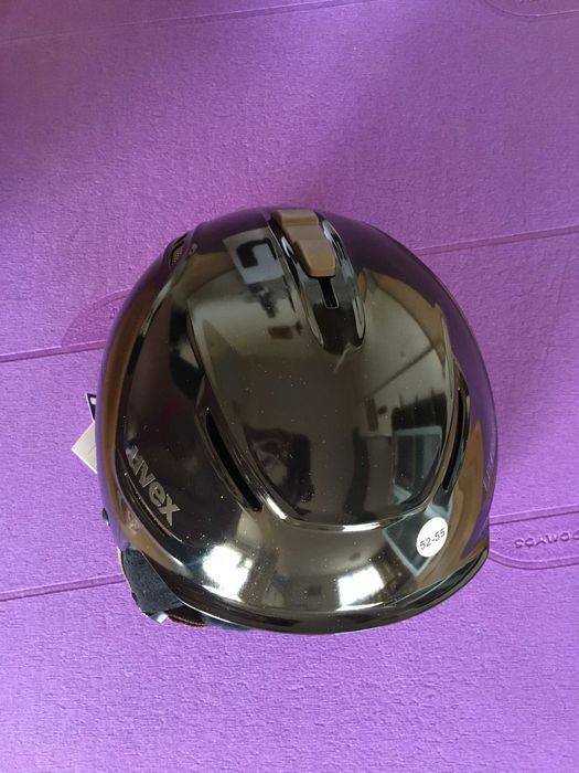 Нова каска за ски UVEX, размер S (52-55 см)