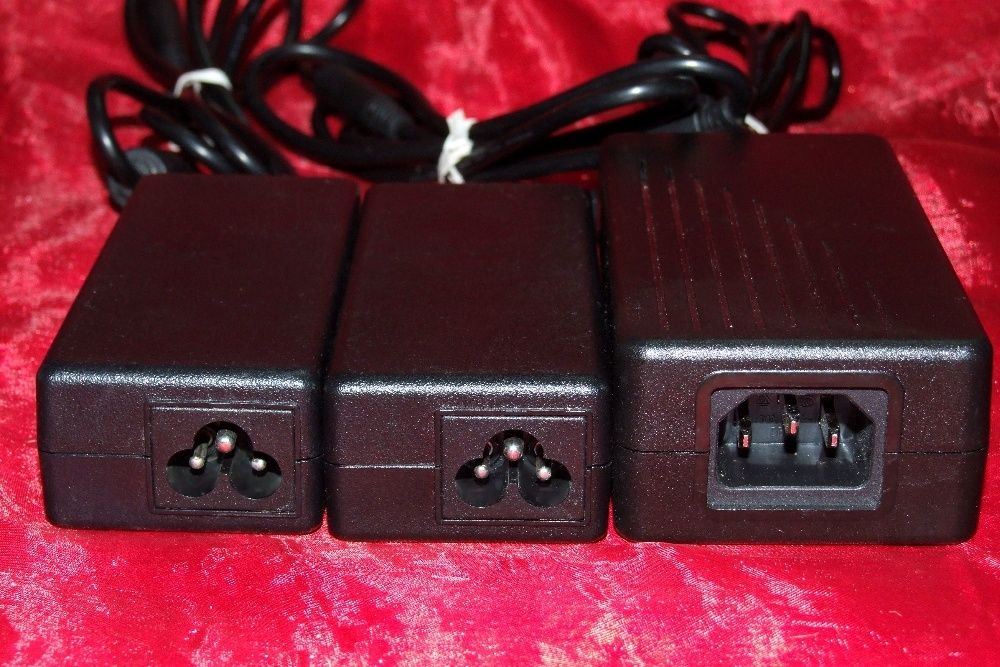 ALIMENTATOARE - ADAPTER, caracteristici diferite, perfecta stare