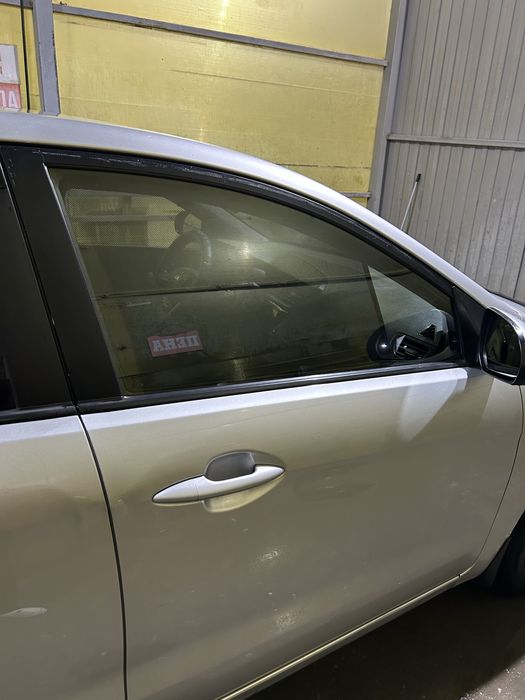 Шторка на Kia Rio