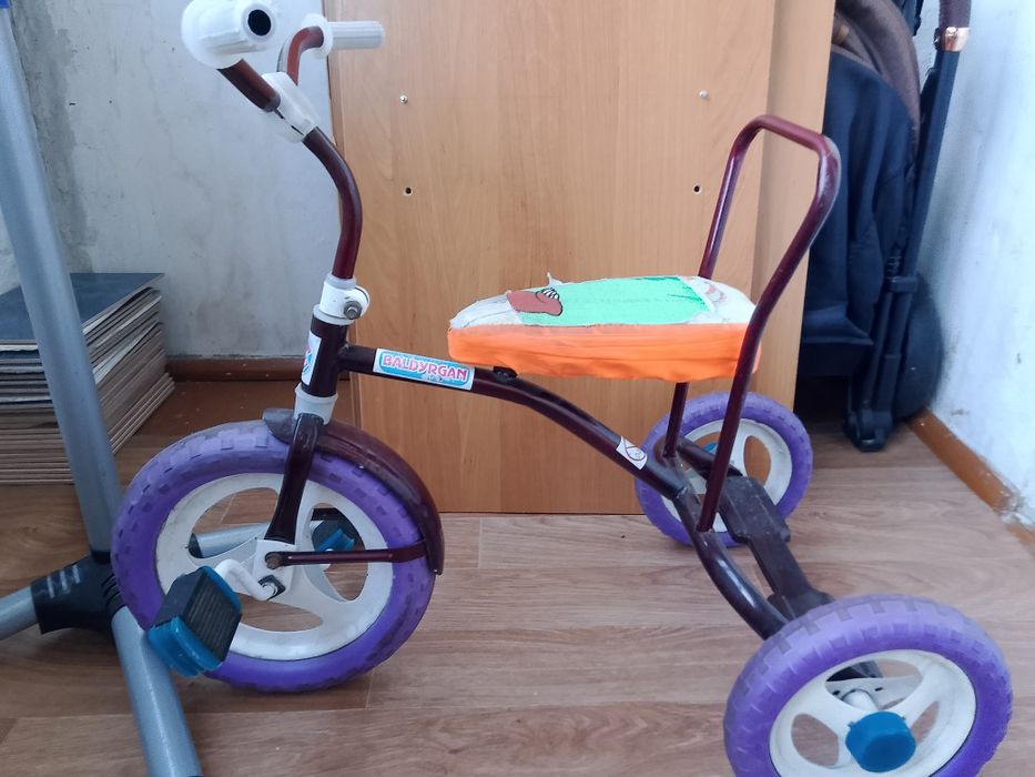 Продам детский трёхколёсный велосипед