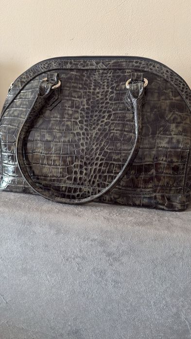 Продам сумку натуральная кожа