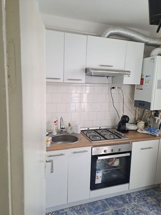 Vând urgent garsoniera Bals zona Turnuri