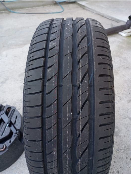 Set covorașe auto originale cauciuc Opel Astra H - roată rezerva cu kit