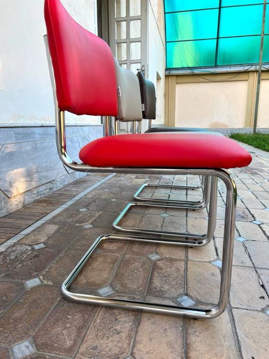 Стулья офисные прочные