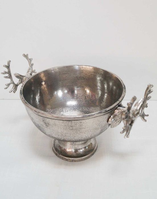 Алуминиева купа с еленски глави