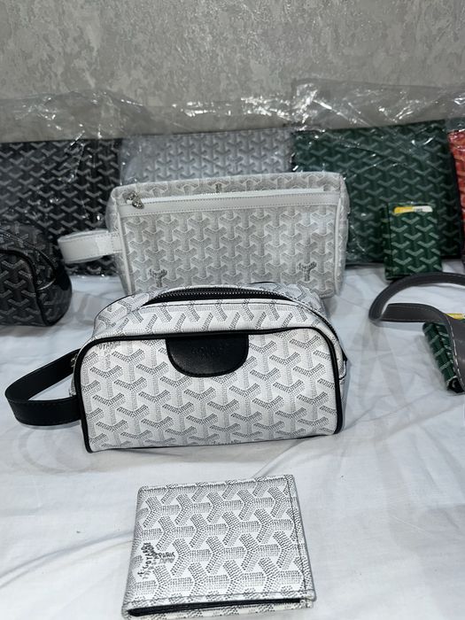 Goyard  чанти цветни  нови 60лв/30€