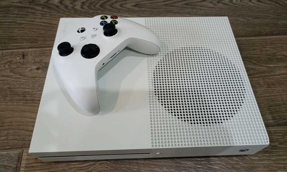 Microsoft Xbox One S