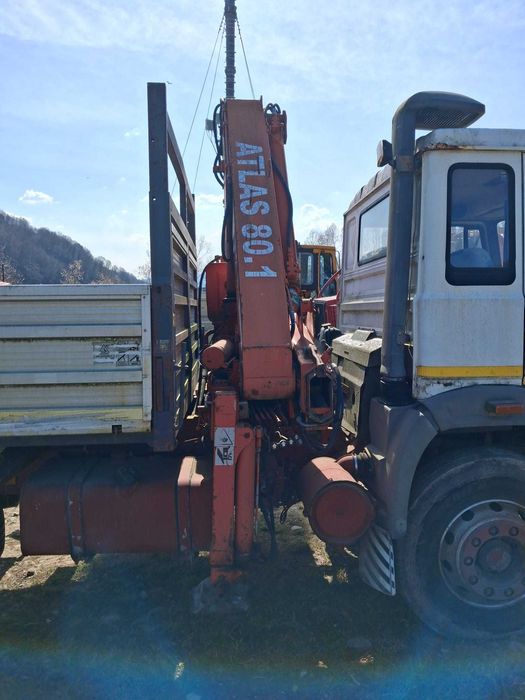 Vand/Dezmembrez camion Iveco basculabil cu macara negociabil