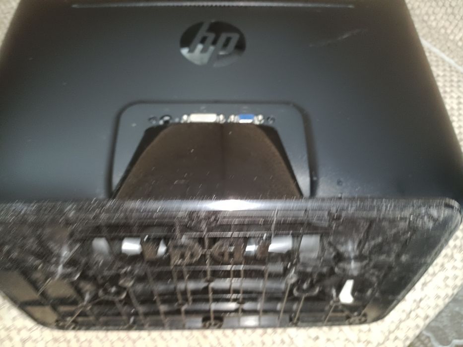 Монитор  фирмы hp