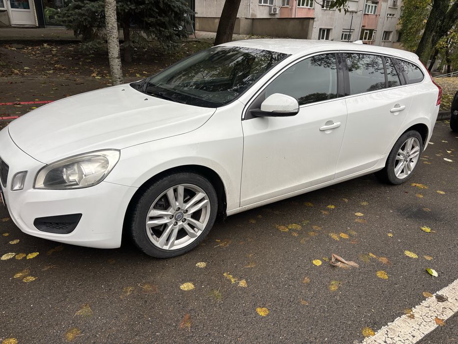 VOLVO V60 2013 — imagine 4