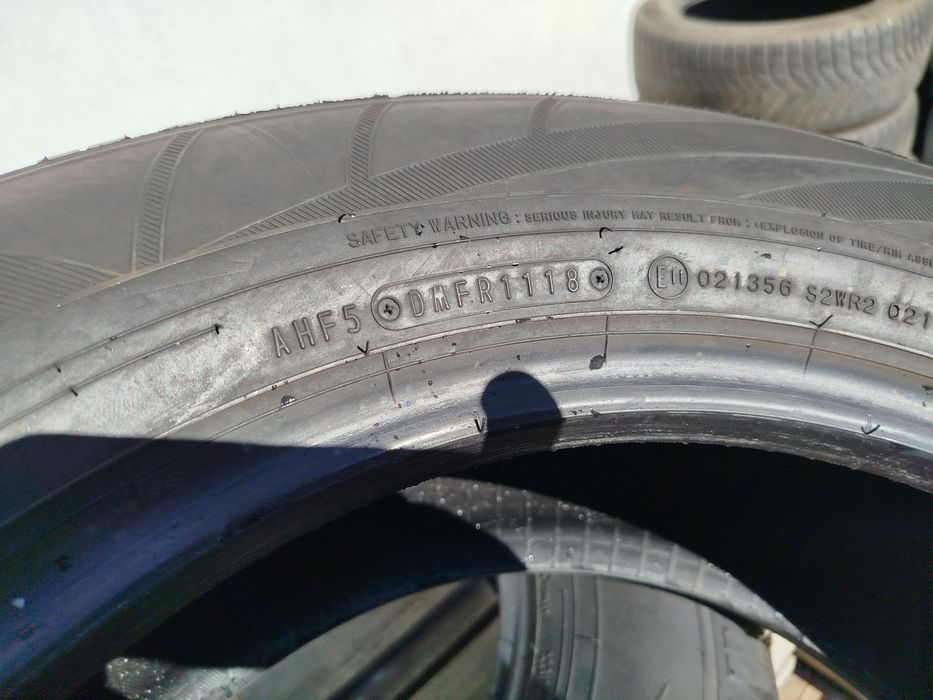 225/65/17 Фалкен ДОТ 2018 г - Като Нови